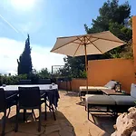 Ashram Sunshine Bed & Breakfast *