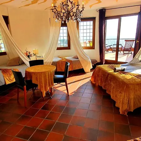 Ashram Sunshine Frühstückspension Sitges