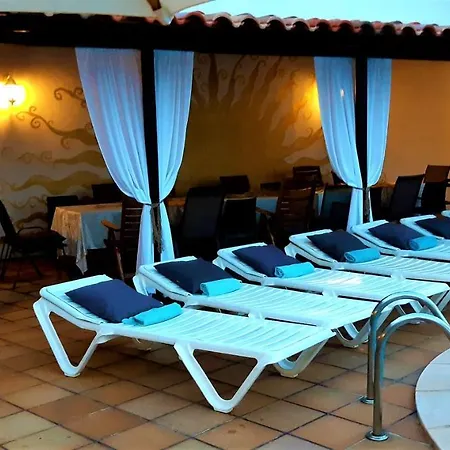 فندق مبيت وإفطار Ashram Sunshine *