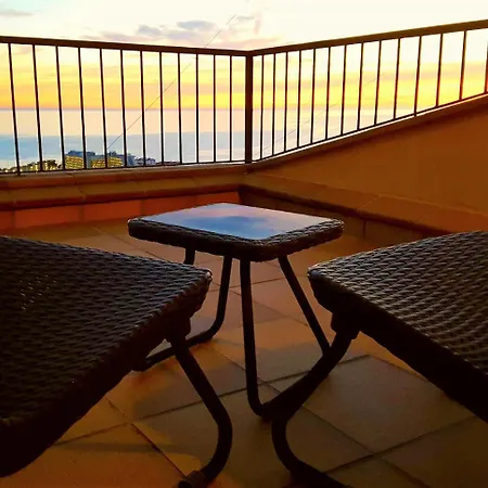 فندق مبيت وإفطار Ashram Sunshine *