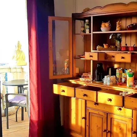 Ashram Sunshine سيدجيس