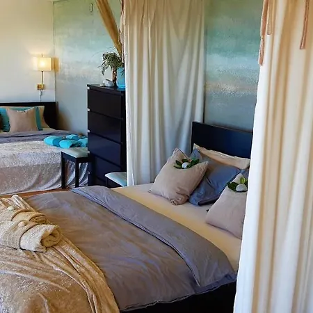 Ashram Sunshine فندق مبيت وإفطار *