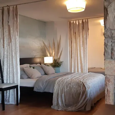 Ashram Sunshine سيدجيس