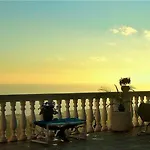 Bed & Breakfast Ashram Sunshine Sitges