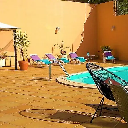 Ashram Sunshine B&B *