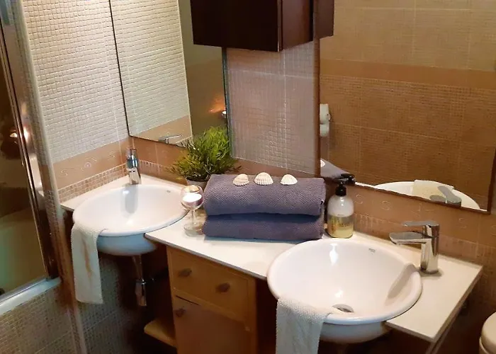 Bed and Breakfast Ashram Sunshine Σίτζες