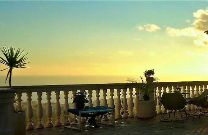 Bed and Breakfast Ashram Sunshine Σίτζες